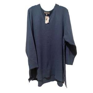 Sweater by The Avenue in blue, l/sleeve, v-neck, 3X, B60, $34